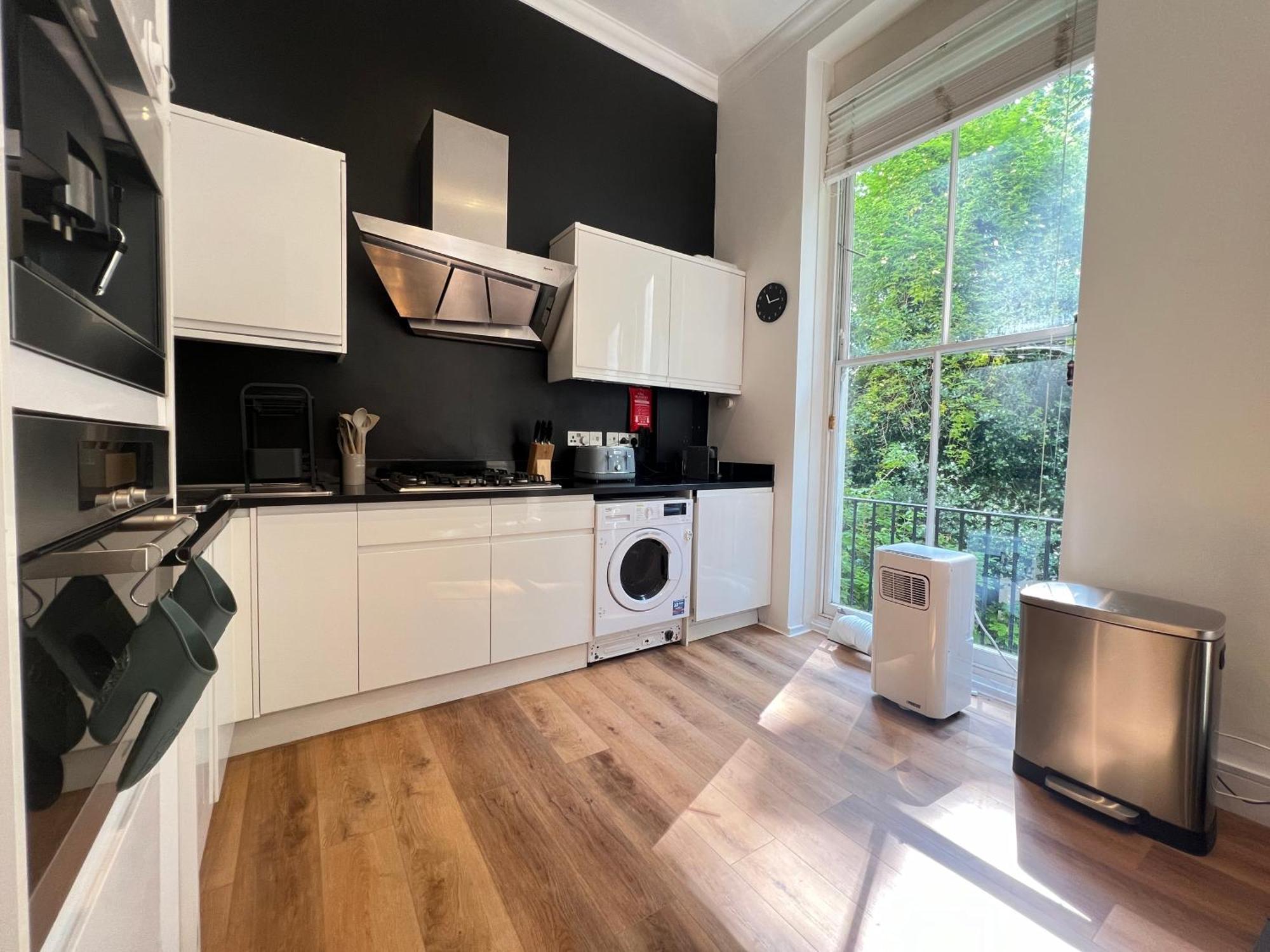3.5 High Ceilings - Centrally Located London Exterior foto
